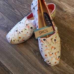 Brand New Tom's Yoga Womens Shoes - Size 8